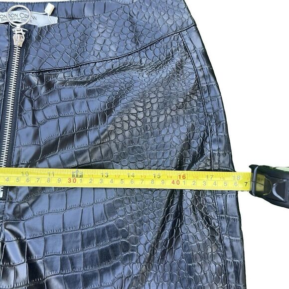 Women's Black Crocodile Skin Skinny Leather Pants - Stylish And Chic Design NWT - Picture 17 of 17